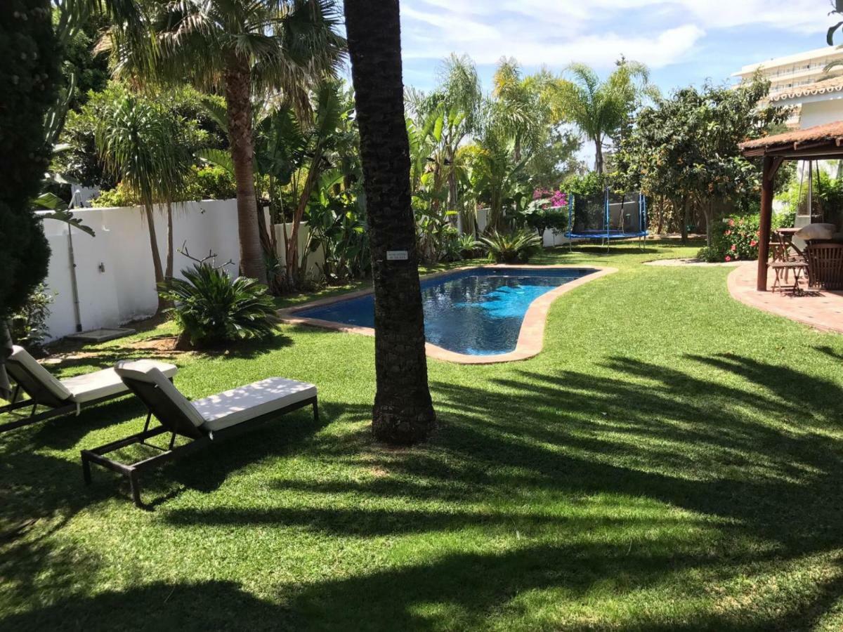 Villa With Heated Pool And Jacuzzi Close To Puerto Banus And Beach Estepona Exteriör bild