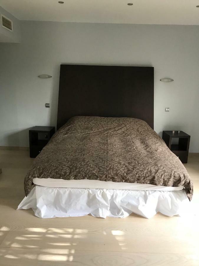 Villa With Heated Pool And Jacuzzi Close To Puerto Banus And Beach Estepona Exteriör bild
