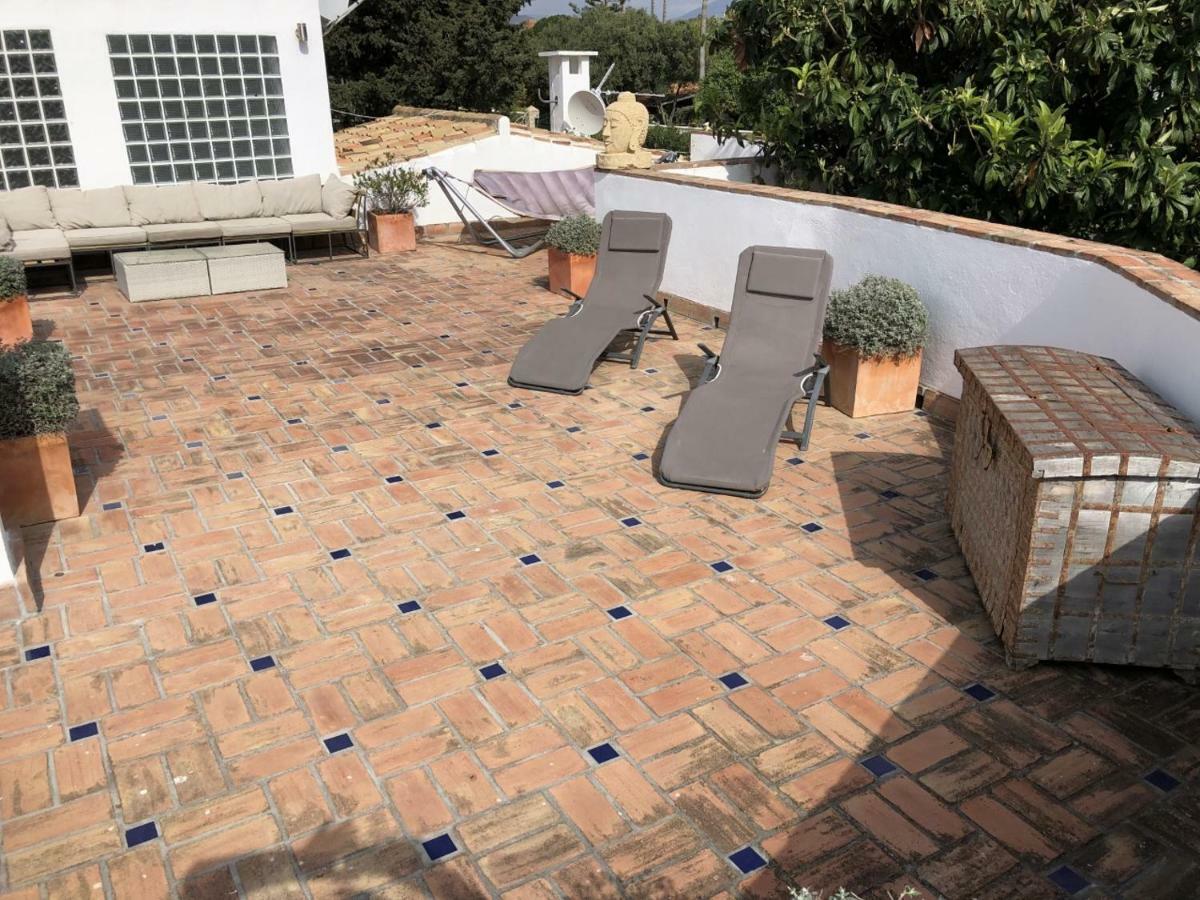 Villa With Heated Pool And Jacuzzi Close To Puerto Banus And Beach Estepona Exteriör bild